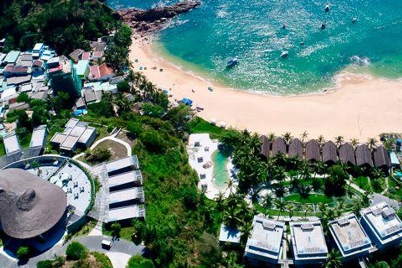 Casa Marina Resort
 In Quy Nhon