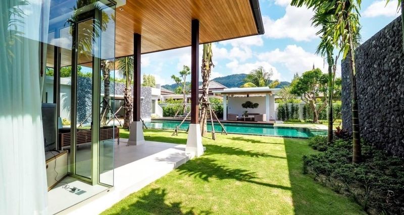 Prestige (Botanica Grand Avenue Zone D)