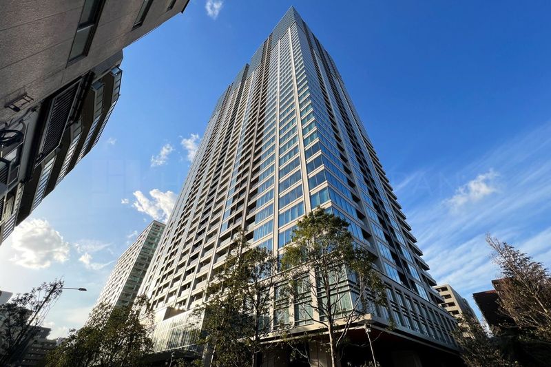 Shirokane The Sky East Wing